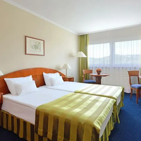 Danubius Flamenco Hotell 4*