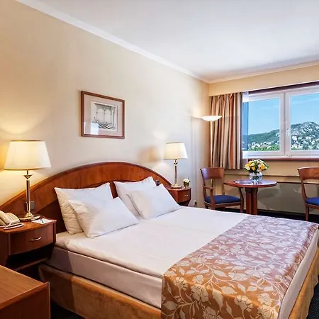 Hotell Danubius Flamenco 4*