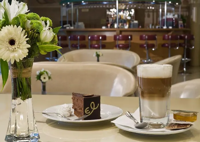 Hotell Danubius Flamenco 4*