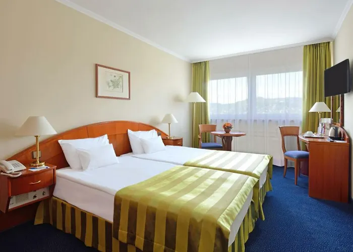 Danubius Flamenco Hotel 4*