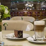 فندق Danubius Flamenco 4*